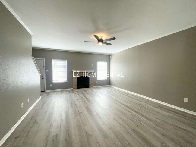 Building Photo - 9850 Pagewood Ln Unit 1807 Rental