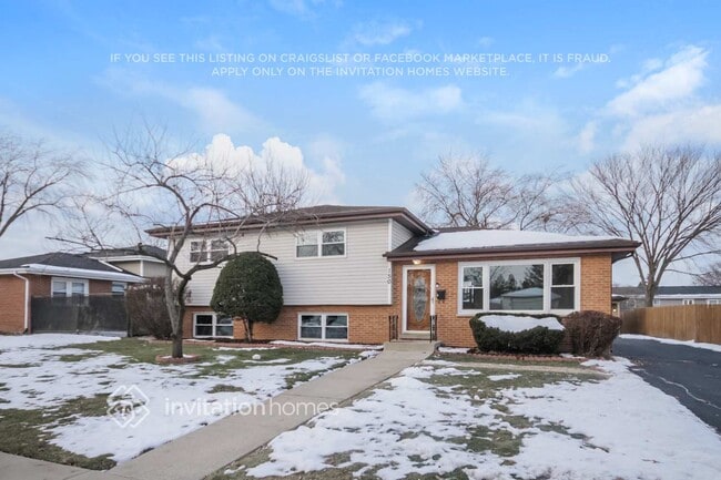 Photo - 150 E Winthrop Ave