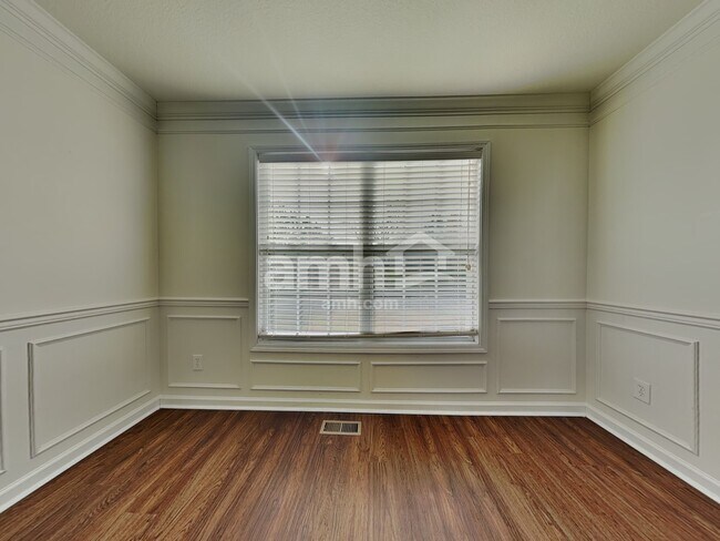 Photo - 3342 Hunt Crest Rd