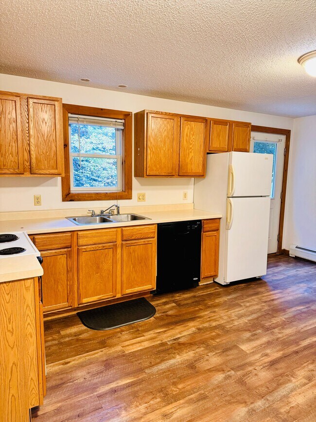 Photo - 7 Colby Way Unidad B