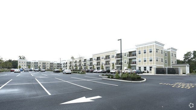 Bayshore Village (62+)