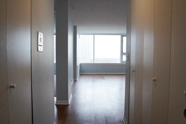 Photo - 2728 N Hampden Ct Unit 1601