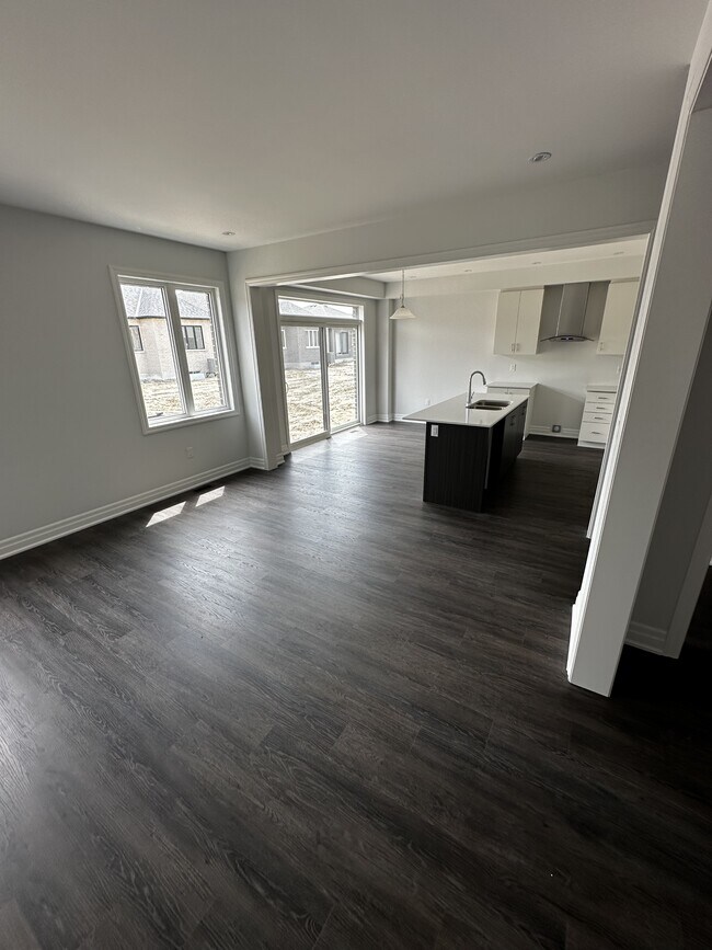 Photo - 34 Del Ray Cres