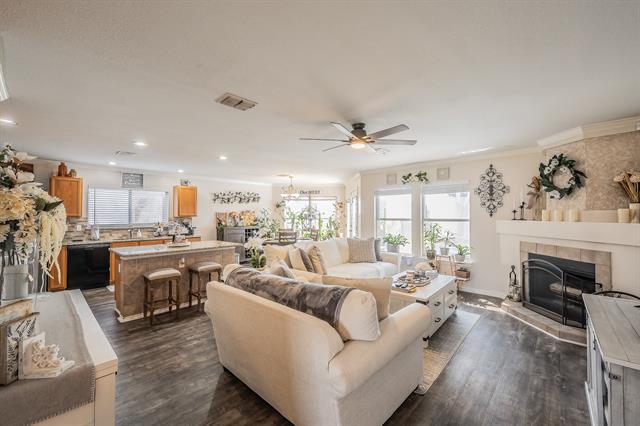 Photo - 4204 Cave Cove Ct