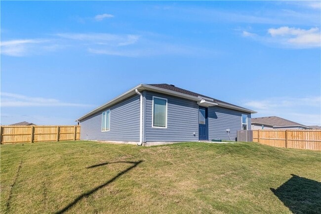 Photo - 2111 E Annette Dr