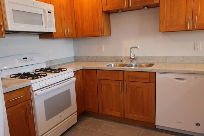 Photo - EPIC REA - Top Floor Unit - Panoramic View...