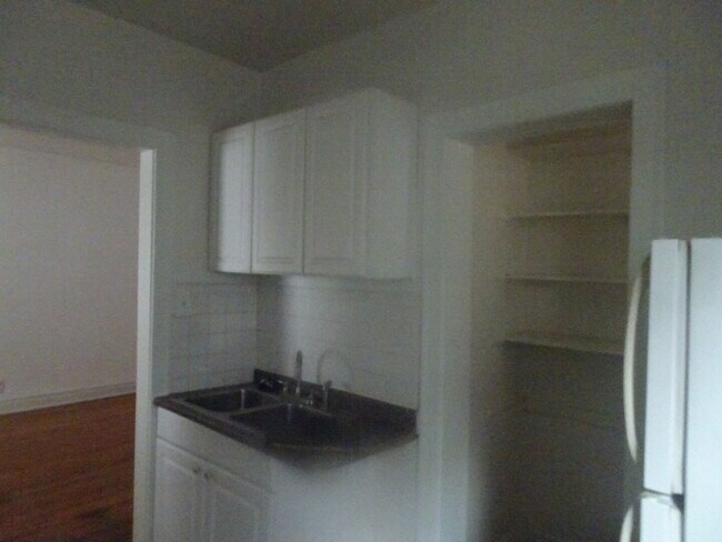 Photo - 4423 W Irving Park Rd