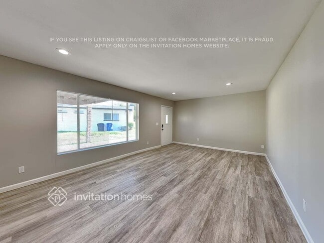 Photo - 2458 E Alpine Ave