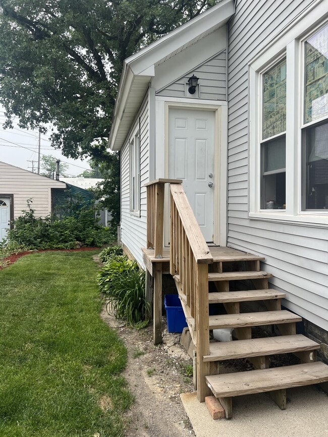 Photo - 203 Elmhurst St Unit 2