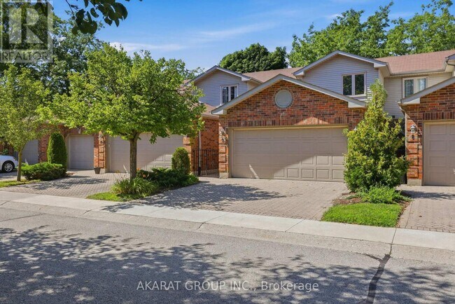 Photo - 70 Sunnyside Dr