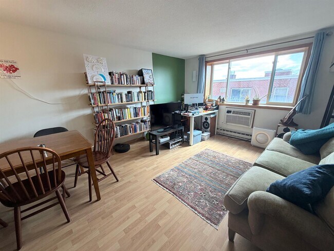 Photo - 94 Beacon St Unit 74