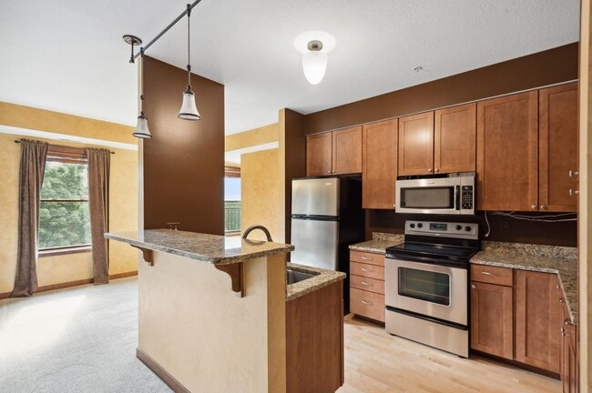 Photo - 1 BR/1 BA Crocus Hill Charmer! Unit 8