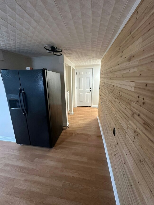 Photo - 125 E Market St