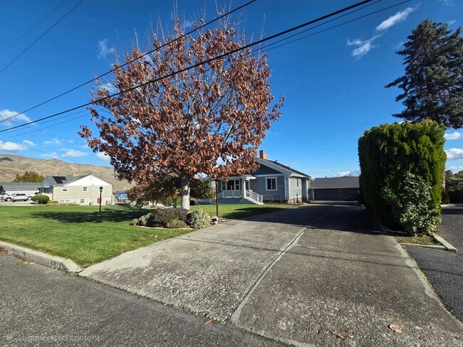 Photo - Fully Furnished 1-Bedroom with River Views...