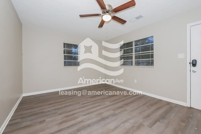 Photo - 309 Johns Rd