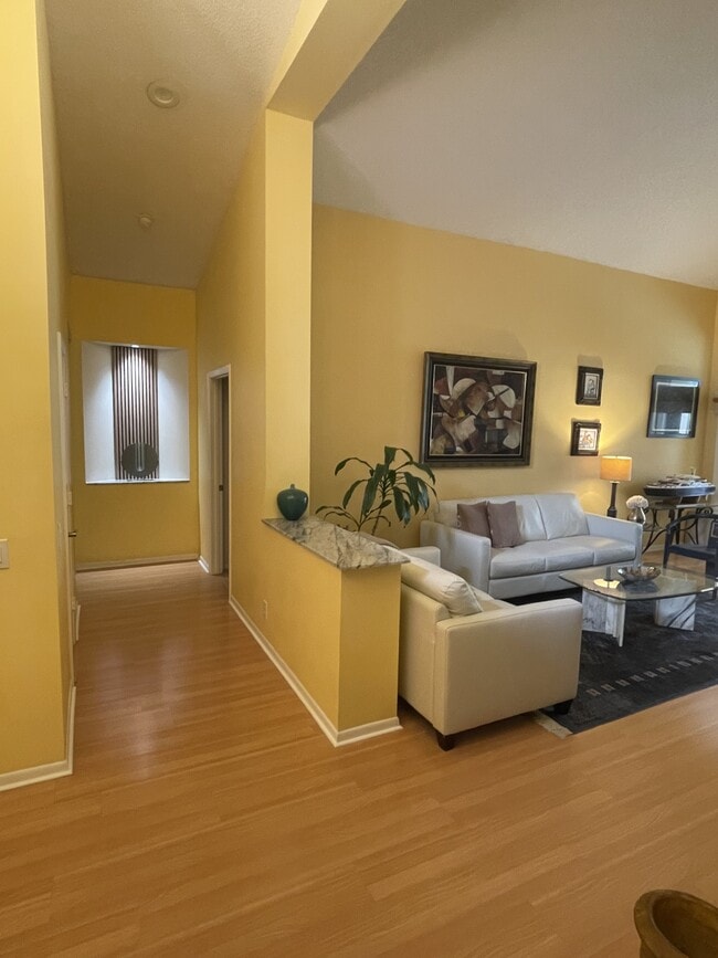 412 Cameron Dr