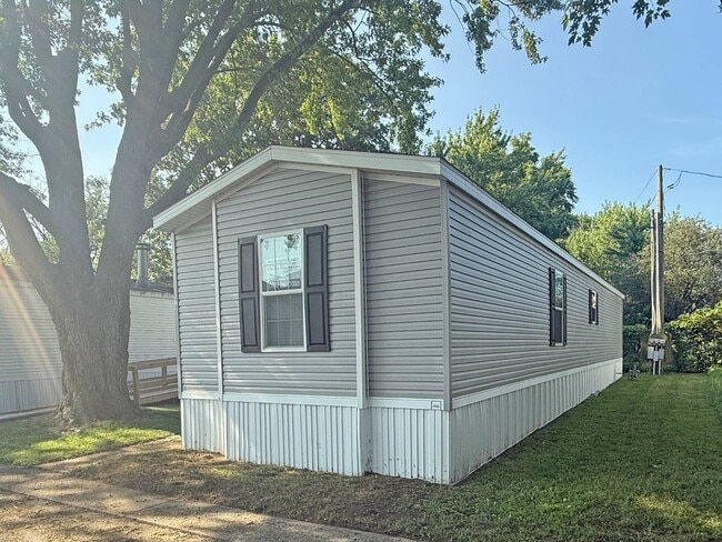 Building Photo - 2501 N Apperson Way Rental
