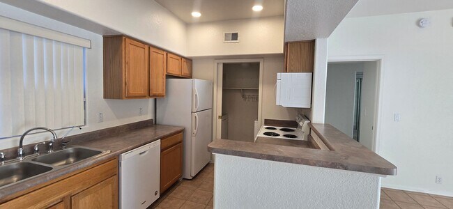 Photo - ucsag221 Unidad 221