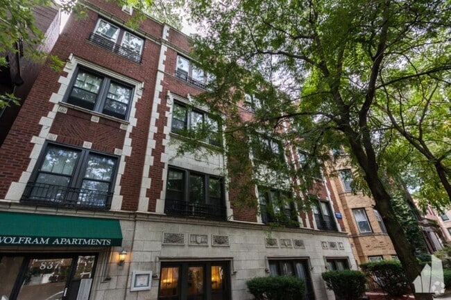 Building Photo - 0 bedroom in Chicago IL 60657 Unit 308 Rental