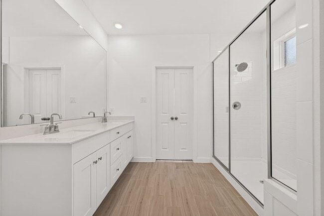 Photo - 25714 Sapphire Cv St