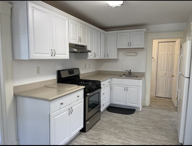 12 Liberty St Unit 2