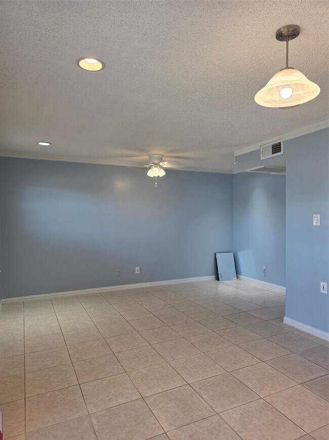 Photo - 1016 E Tri Oaks Ln Unidad 86