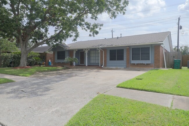 3118 Flamborough Dr