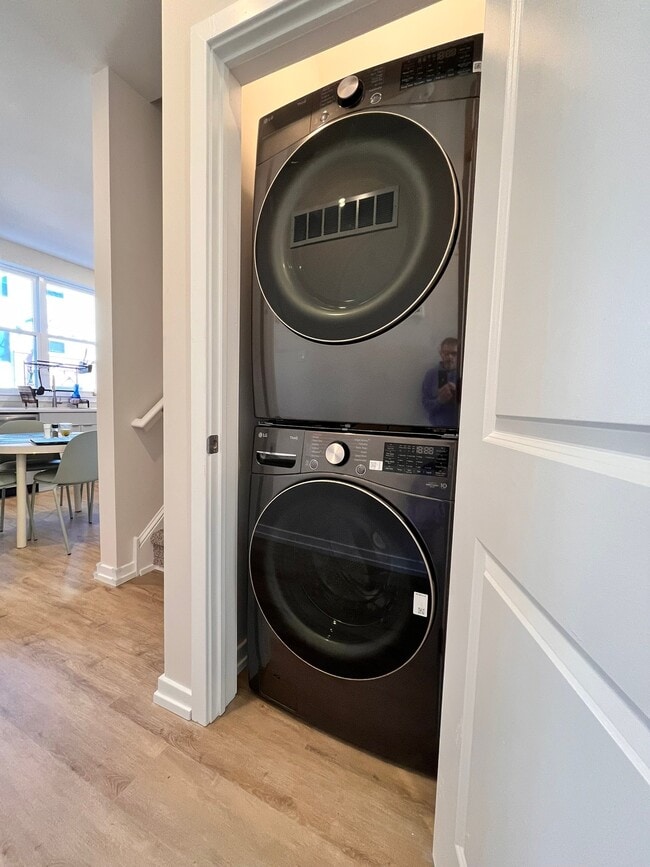 Photo - 2100 Master St