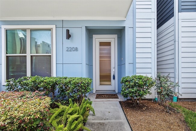Photo - 2208 McGowen St
