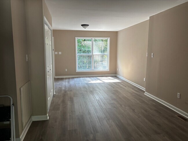 Photo - 8517 Kangaroo Ct