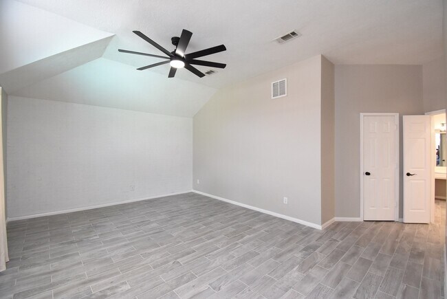 Building Photo - 23122 Beech Canyon Dr