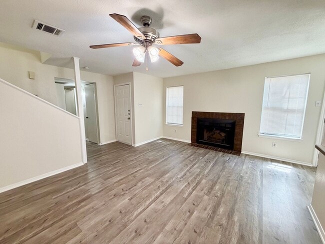 Photo - 3825 Kimberly Dr