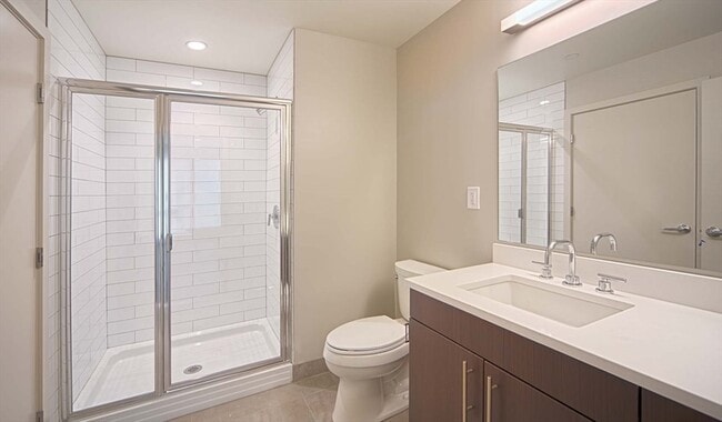 Photo - 1 Canal St Unit 915