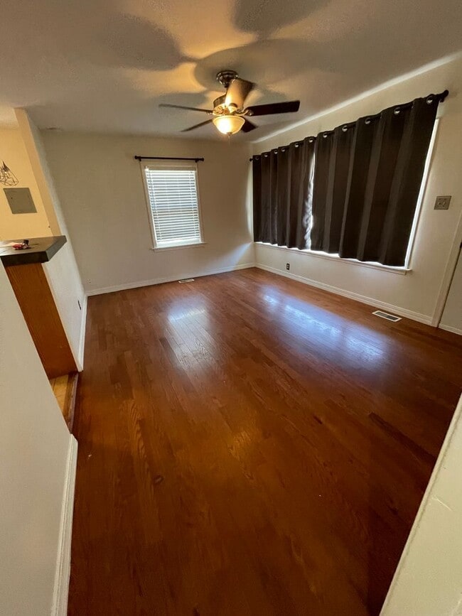 Photo - 2 Bedroom, 1 bathroom with Detached Garage!