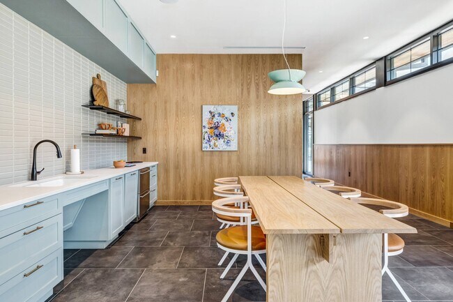 Entertaining Kitchen
