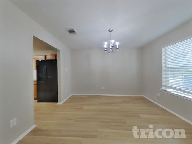 Photo - 2926 Umiak Dr