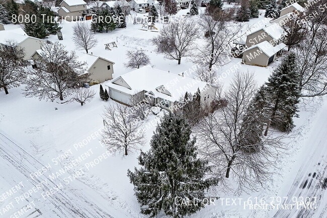 Photo - 8080 Tillicum Grove NE