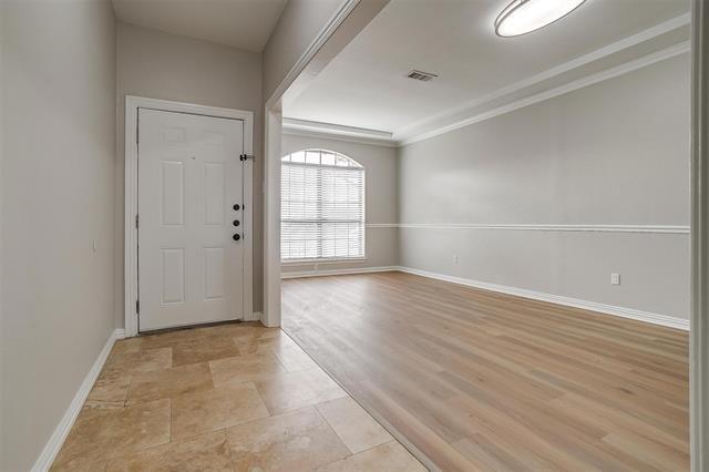 Photo - 7925 Lynda Ln