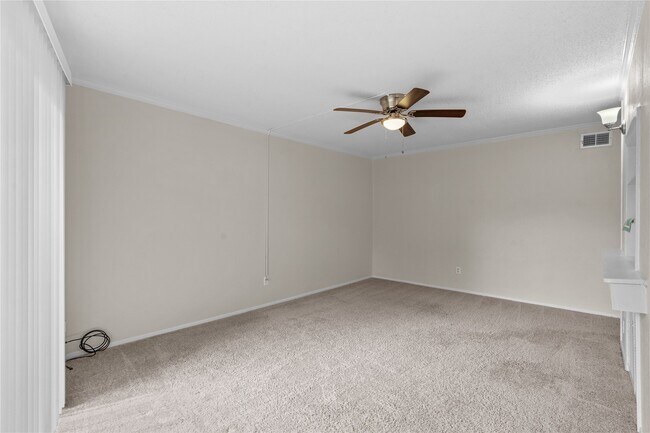 Photo - 102 The Strand Unit 32