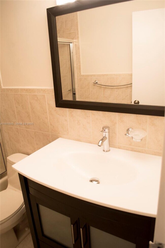 Photo - 825 Brickell Bay Dr Unit 750