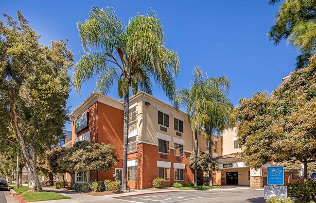 Furnished Studio-Los Angeles - Glendale