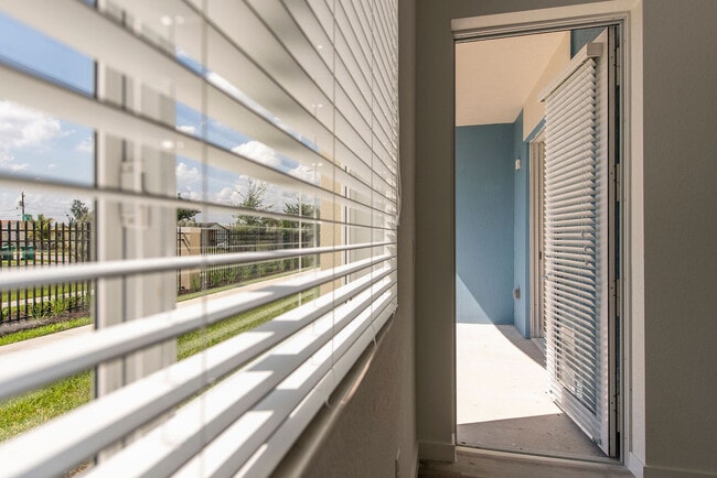 Solimar Apartment Homes