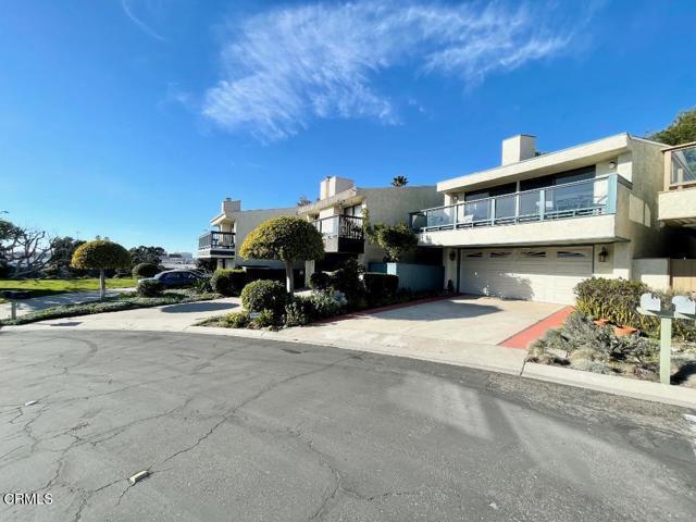 Photo - 127 Seaspray Way House