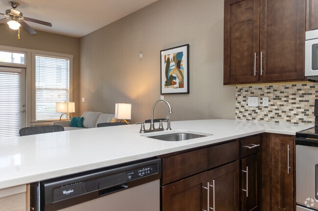 African Lily - 1BR, 1BA - 727SF - Kitchen