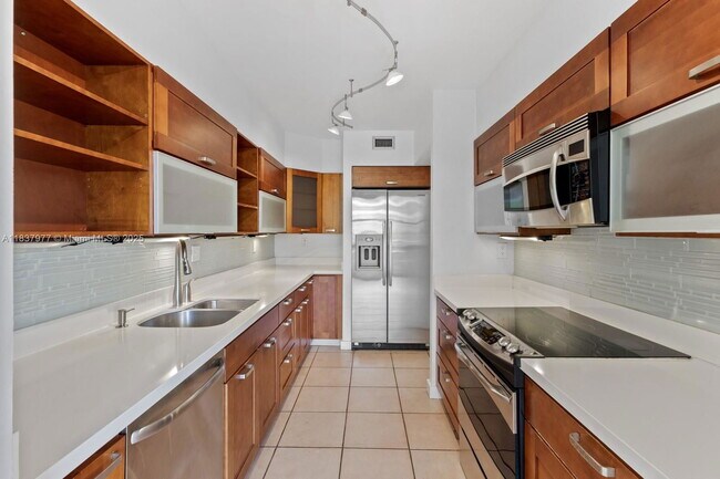 Photo - 161 Crandon Blvd Unit 426