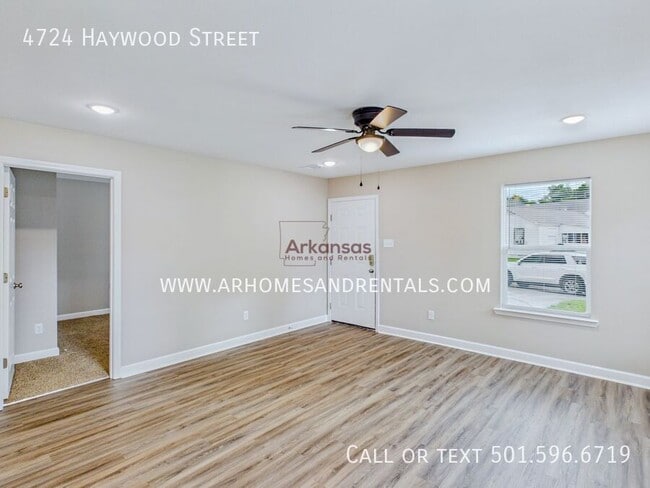 Photo - 4724 Haywood St