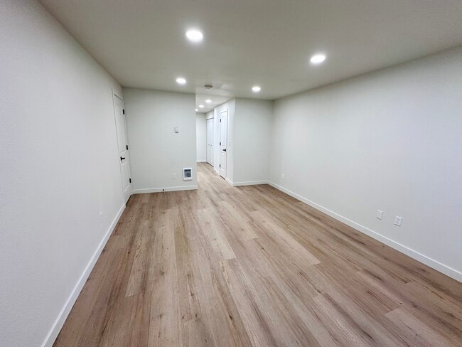 Photo - 1016 W 23rd St Unit 1016
