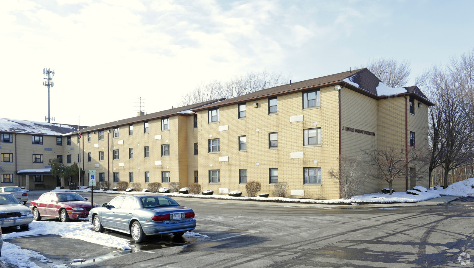 Photo - Ostrow Apartments
