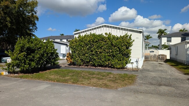 Photo - 3023 SW 50th St