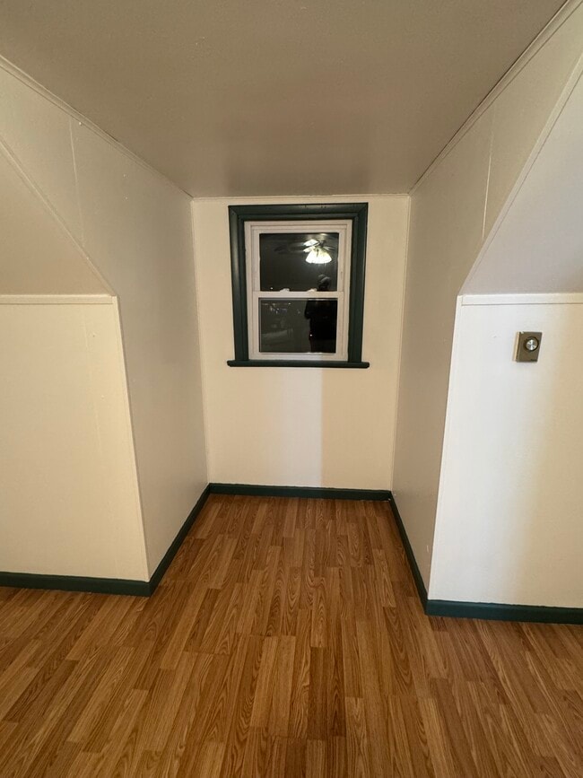 Photo - 165 Sand Creek Rd